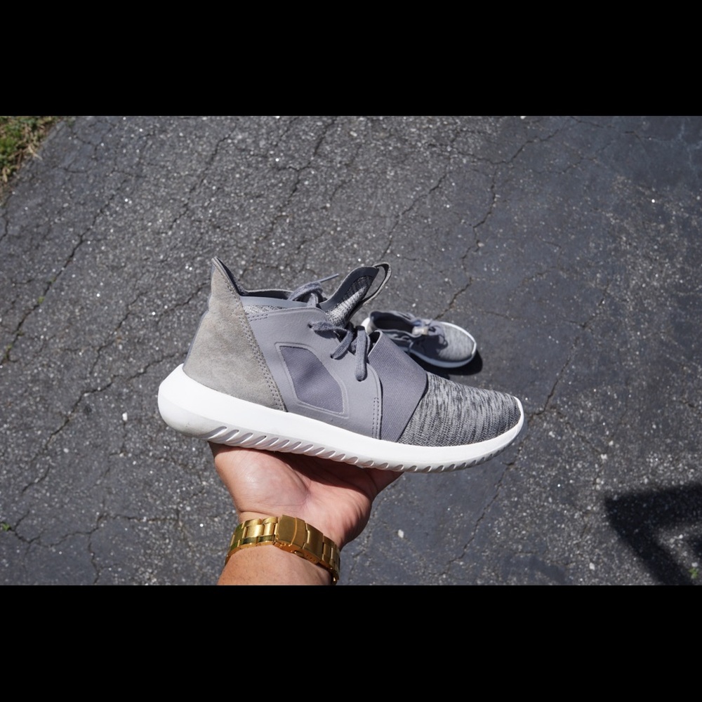 Adidas Tubular Defiant Grey S75253 size 6.